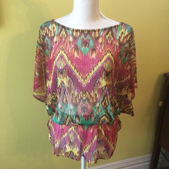 Cute INC Summer Sheer Top size S - Picture 2 of 10